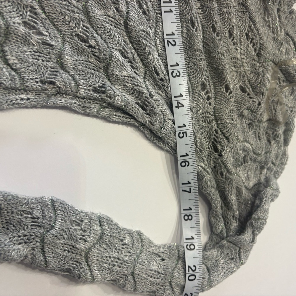 Maurices Gray Open Knit Lightweight Sweater Size Large - Picture 9 of 10